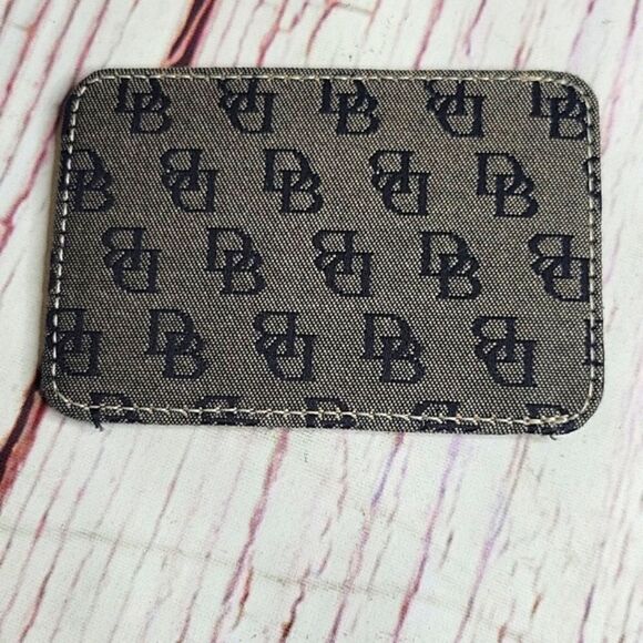 Dooney & Bourke Black Signature Pattern Shoulder Bag with Accessories - Picture 6 of 15